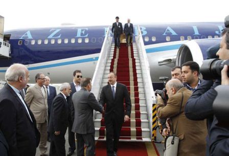 Prezident İrandadır: səfər başladı